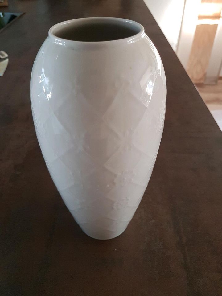 Vase weiss, AK Albath u. Kaiser,  22 cm in Elsdorf