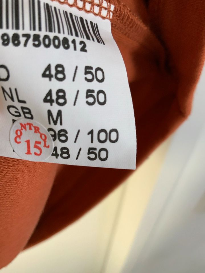 Poloshirt/ gr. 48  inklusive Tuch / Damen/ Endpreis in Mittweida