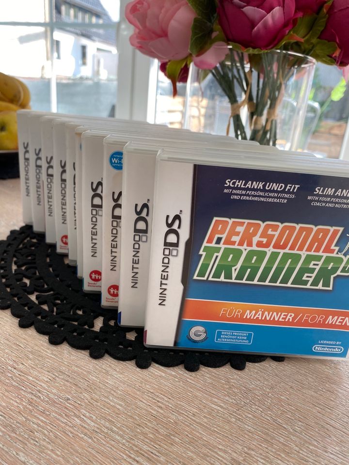 Nintendo DS lite in Rot inkl. 10 Spiele in Bremerhaven