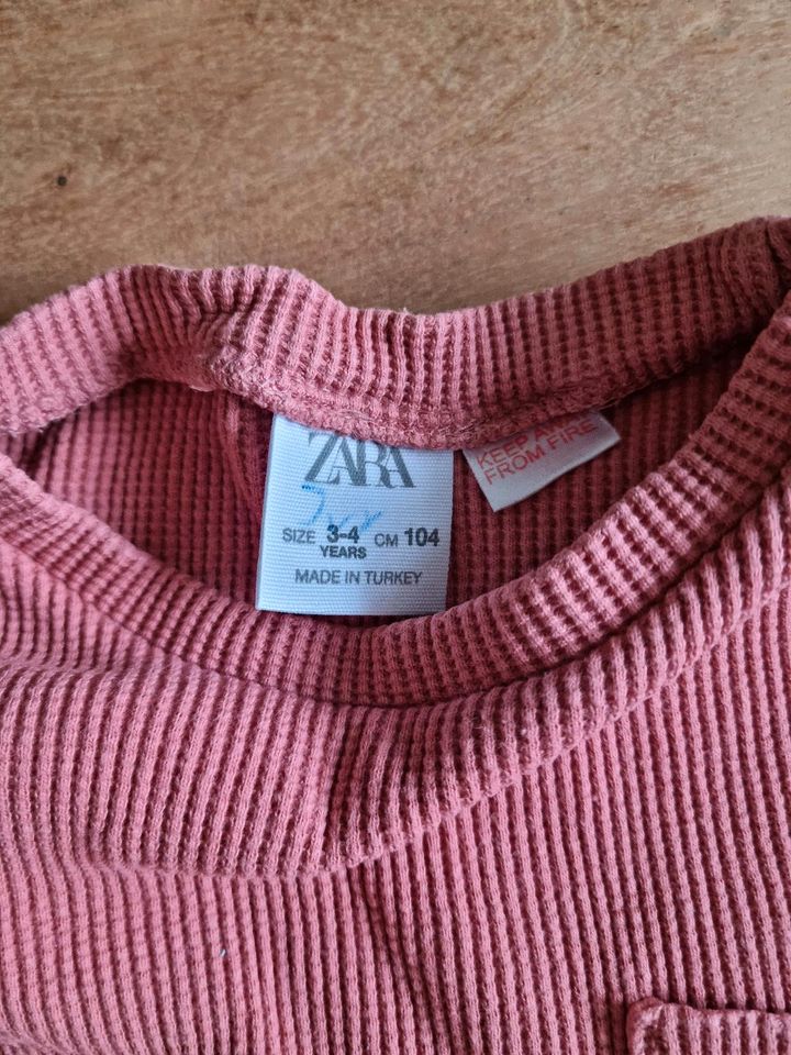 ZARA Pullover 104 in Kühlungsborn