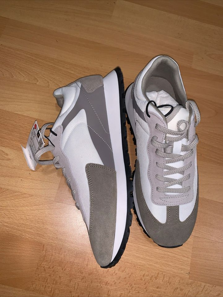 Herrenschuhe in beige Größe 42,Neu, von Zara in Ibbenbüren