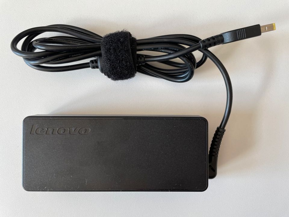 Lenovo Ladegerät Power Adapter 4.5A 20V 90W ADLX90NCC3A in Berlin