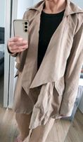 Beige Jacke mit ausgefallenen Schnitt 38 Eimsbüttel - Hamburg Stellingen Vorschau