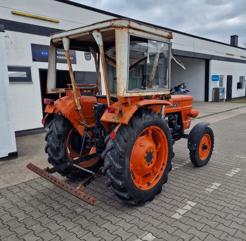 Fiat Traktor/Schlepper R 450 6220 BStd. Tüv Feb. 2026 in Freiberg am Neckar
