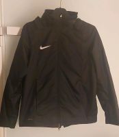 Leichter NIKE Anorak für Jungen schwarz. Größe 147-158 cm Hessen - Alsbach-Hähnlein Vorschau