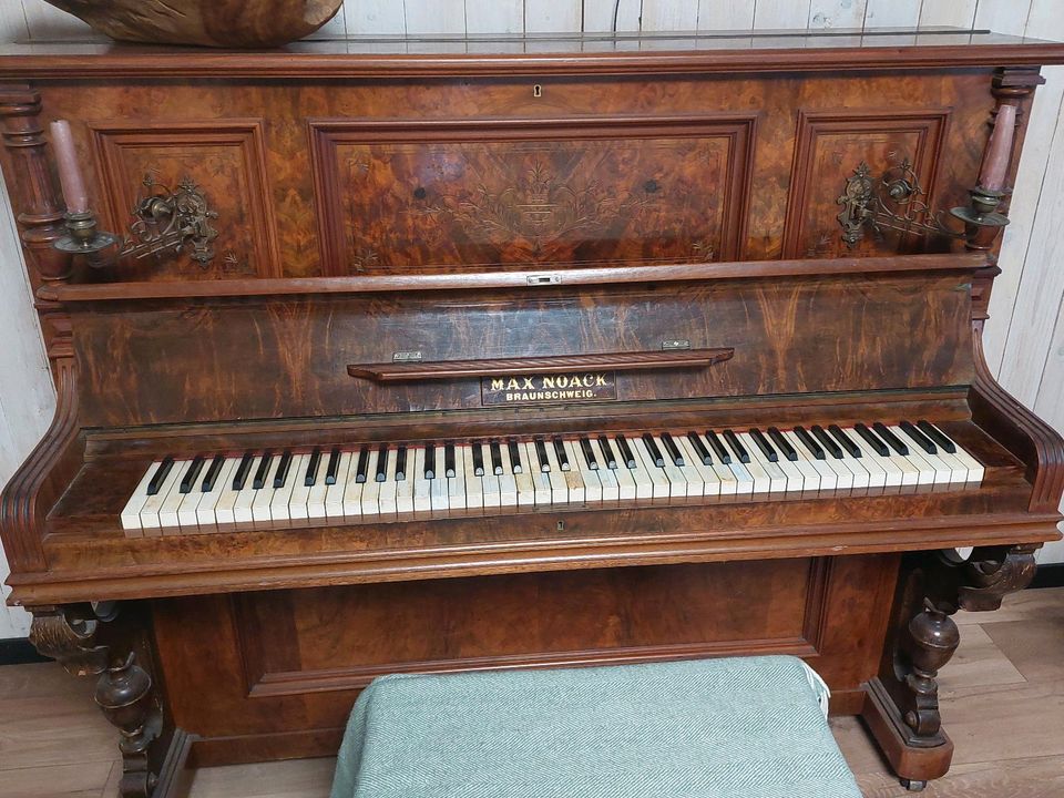 Klavier "Max Noack" in Klein Rönnau