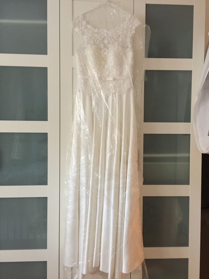 Brautkleid, ivory, Gr 38/40/42, Hochzeit, ungekürzt in Berlin