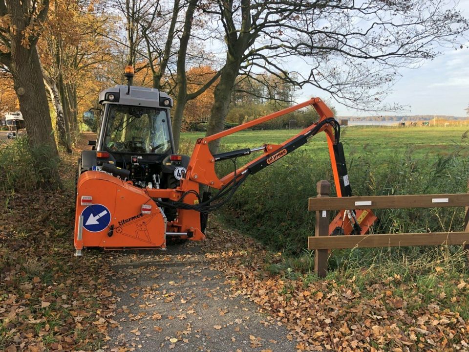 Böschungsmulcher, Graben mähen, Feldrandpflege, Auslegemulcher in Bad Zwischenahn