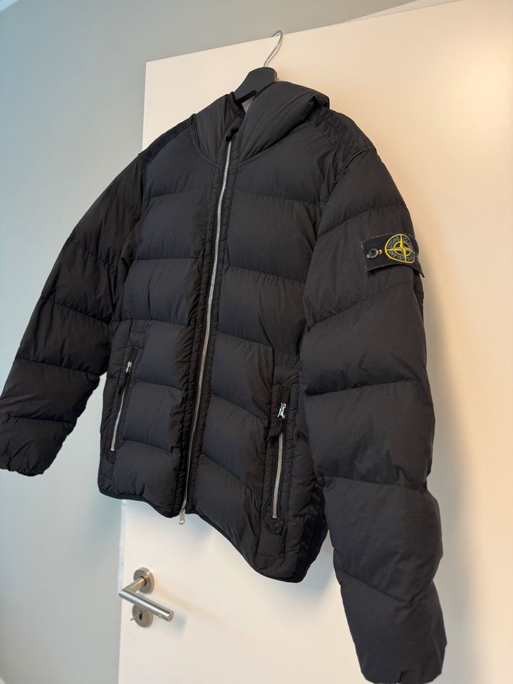 Stone Island Daunenjacke / Übergangsjacke in Lippstadt