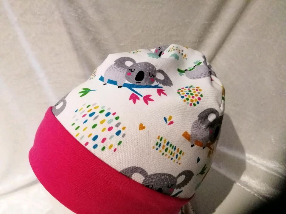 Mütze, Kinder Mütze, Koalabären, Halstuch, handmade, KU 50cm in Großenwiehe
