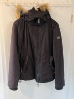 Superdry schwarz Winter Jacke Damen L Bayern - Klingenberg am Main Vorschau