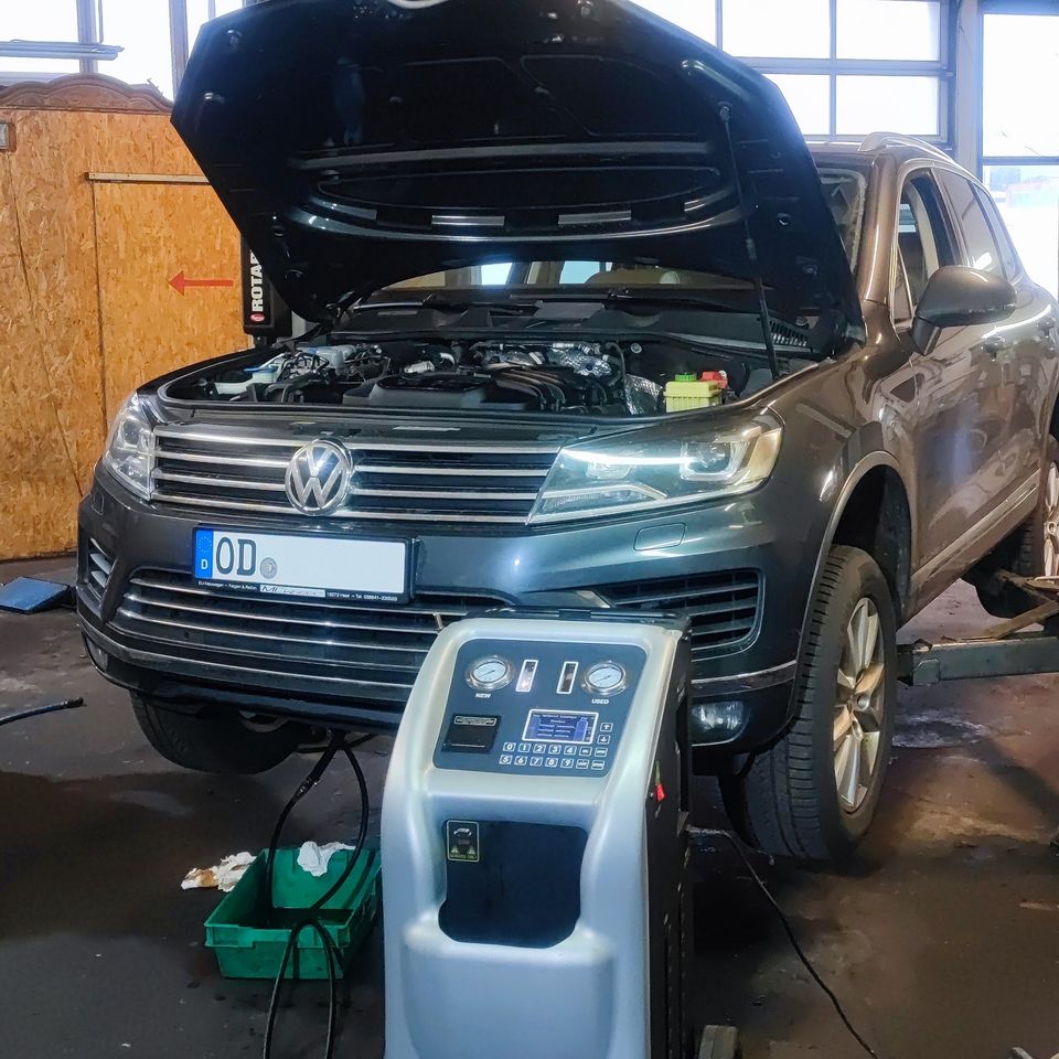 Getriebespülung / Getriebedialyse® AUDI Q5 Q7 A4 A6 A8  VW Touareg Porsche Cayenne in Kiel