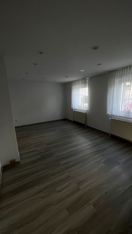 2 Zimmer Wohnung vollständig renoviert in Solingen Ohligs in Solingen