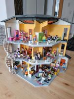 Playmobilhaus mit zusätzliche Etage und verschiedene Zubehör!!! Bayern - Niederwerrn Vorschau