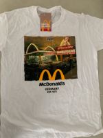 Ich biete ein snipes mc Donalds t Shirt Nordrhein-Westfalen - Porta Westfalica Vorschau