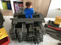 Lego Duplo Eisenbahn Schienen Weichen Zirkus Lok mit Anhängern Berlin - Treptow Vorschau