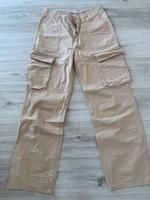 BERSHKA Cargohose Beige Gr.L Bayern - Plattling Vorschau