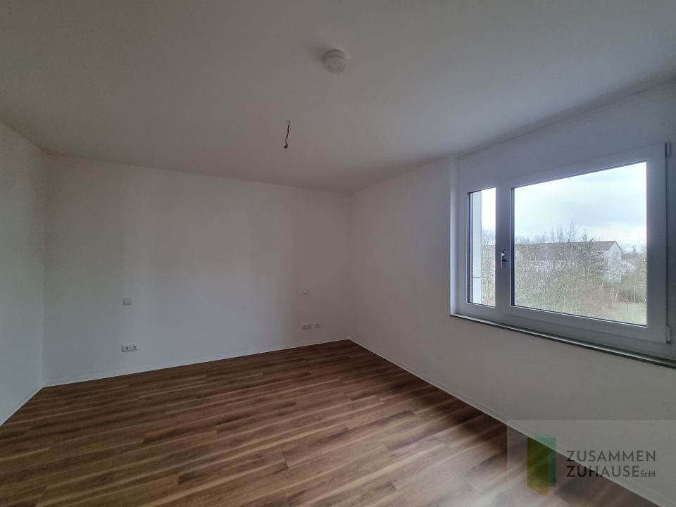 *Schöne 3 Zimmer-Wohnung mit Blick ins Grüne zu vermieten* in Radeberg