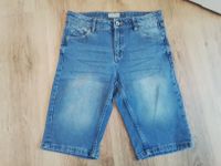 Jeans kurze Jeansshorts Shorts Gr. 152 Nordrhein-Westfalen - Bad Driburg Vorschau