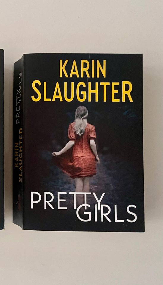 7 Thriller Bücher von Karin Slaughter in Augsburg