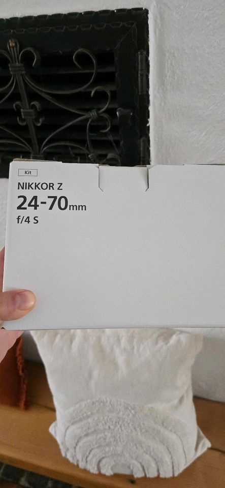 Nikon Nikkor Z 24-70 f4 mit OVP in Eitorf