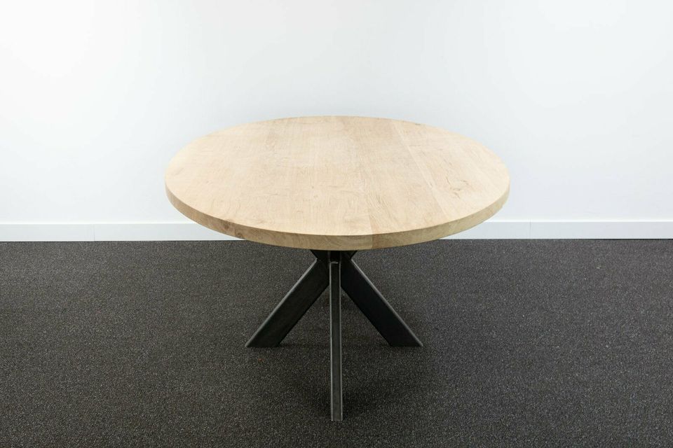 Ovaler Eichentisch 180x90 "JEDE GRÖßE MÖGLICH" Esstisch Küchentisch Eiche Massivholztisch Eichentisch Wohnzimmertisch Holztisch Design Tisch Stahlbeine Edelstahl Tischbeine in Ochtrup