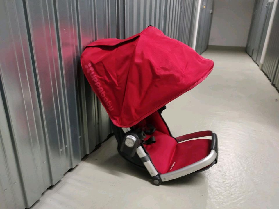 Sportsitz und Babywanne Uppababy Vista in München