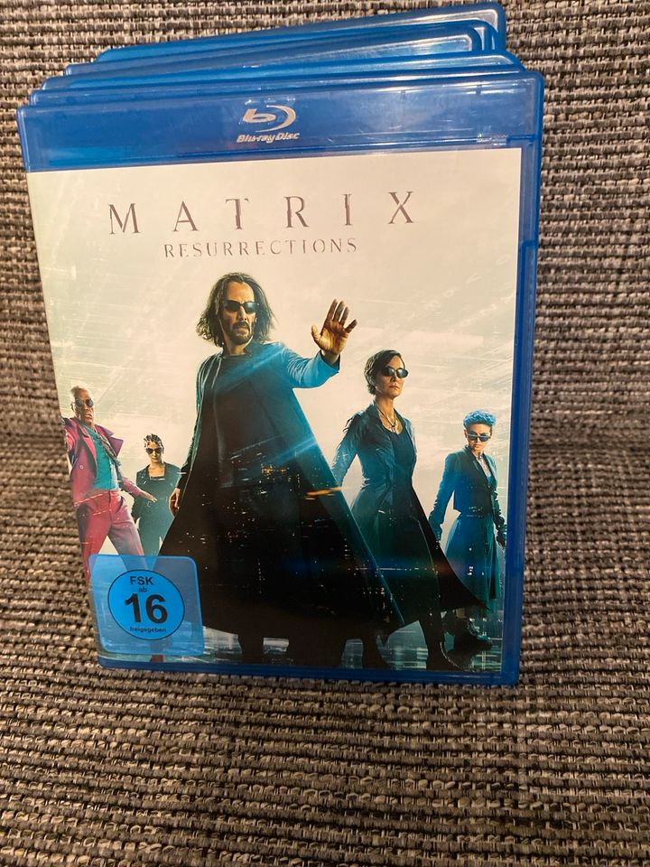 9 Blu-ray Discs, diverse Filme im Set. in Bielefeld