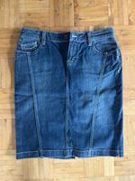 Jeansrock von Esprit, Gr. 40 mit Schlitz Hessen - Mörfelden-Walldorf Vorschau