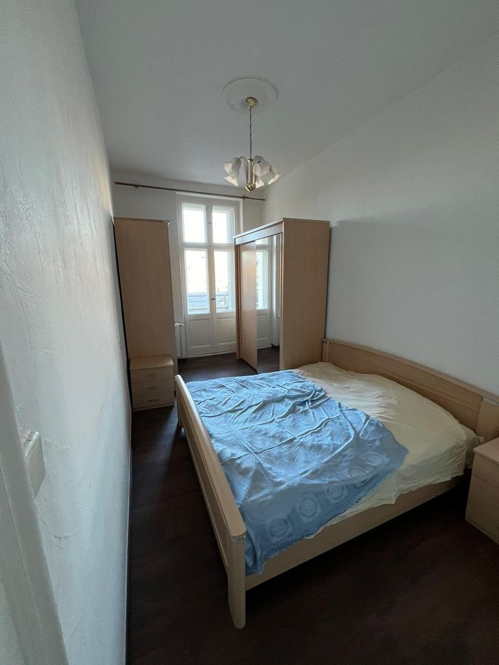 Ab sofort verfügbar: 4-Zimmer Wohnung möbliert + saniert in Berlin