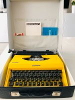 Mercedes Schreibmaschine mit Koffer etc. Wie neu Nordrhein-Westfalen - Paderborn Vorschau