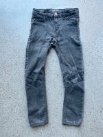 H&M Skinny Jeans Super Sketch grau Gr. 4-5 Jahre (110) Friedrichshain-Kreuzberg - Kreuzberg Vorschau