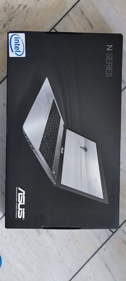 ASUS N76V Notebook Laptop 17,3 Display Win10 Pro SSD in Bad Grönenbach