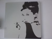 IKEA Bild Audrey Hepburn in hellgrau mit schwarz Berlin - Spandau Vorschau