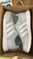 Adidas Sportschuhe  Sneaker Größe 38 Nordrhein-Westfalen - Mettmann Vorschau