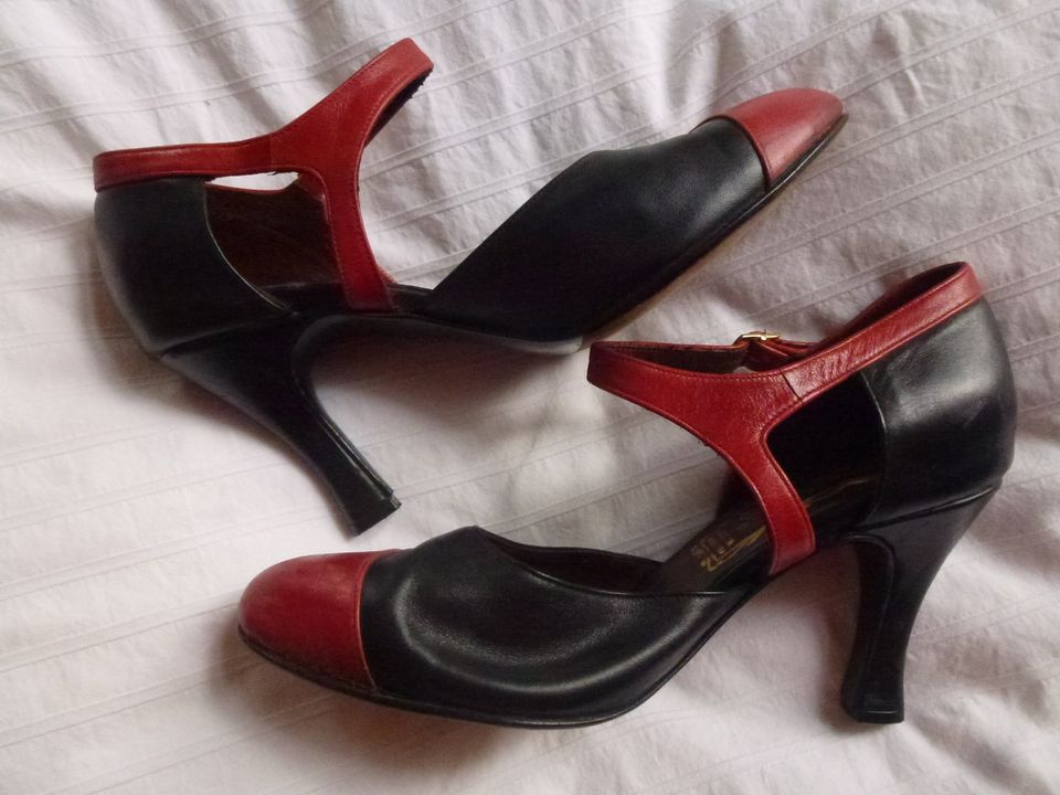 Tango-Schuhe Gr. 7 (37,5) Argentinien in Weimar