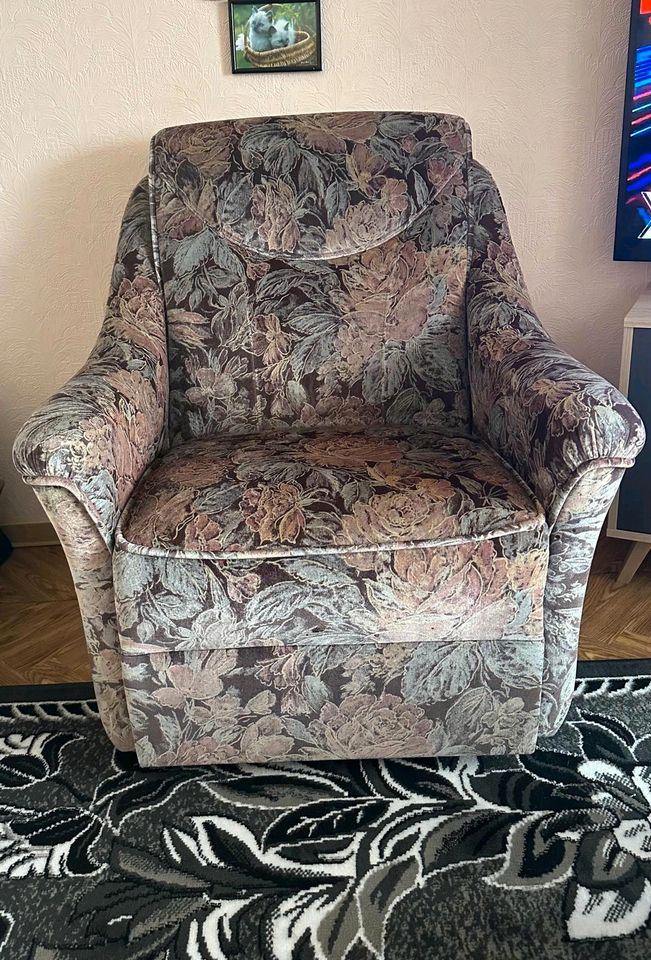 Vintage Couch und Sessel zu verschenken in Neuss