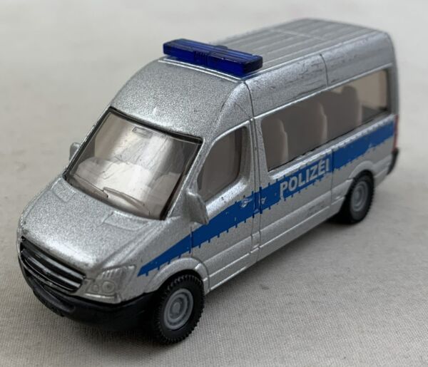 Siku Super 0804 Mercedes-Benz Sprinter Polizeibus Polizei 1:64 in Köln