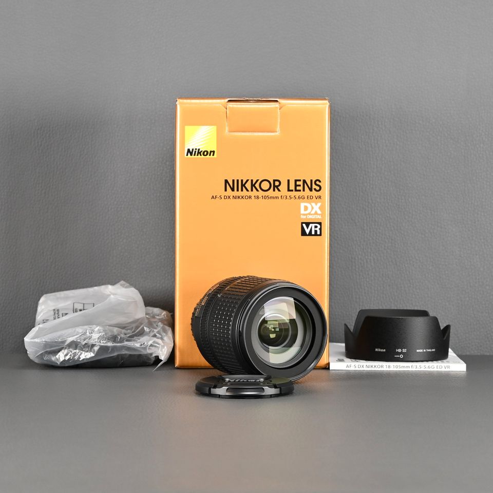 Nikon AF-S DX NIKKOR 18-105mm 1:3,5–5,6G ED VR in Marburg