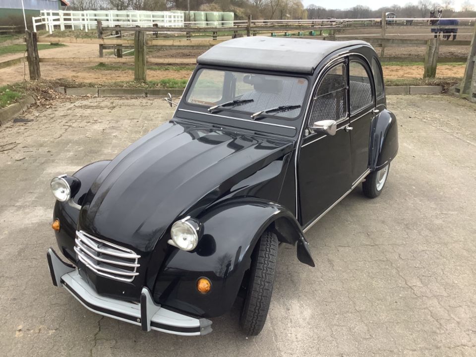 Citroën 2 CV 6 in Bad Segeberg