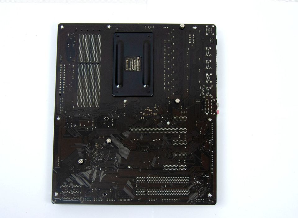Gigabyte GA-970A-UD3P Mainboard Sockel AM3+ (ATX, AMD 970/SB950 in Merseburg