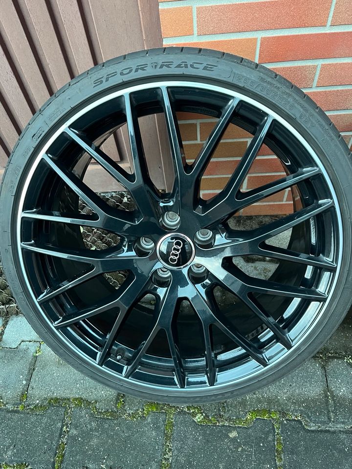 Audi Felgen 2 Stück inkl Reifen 8S0601025AR 9x20 in Oberhausen