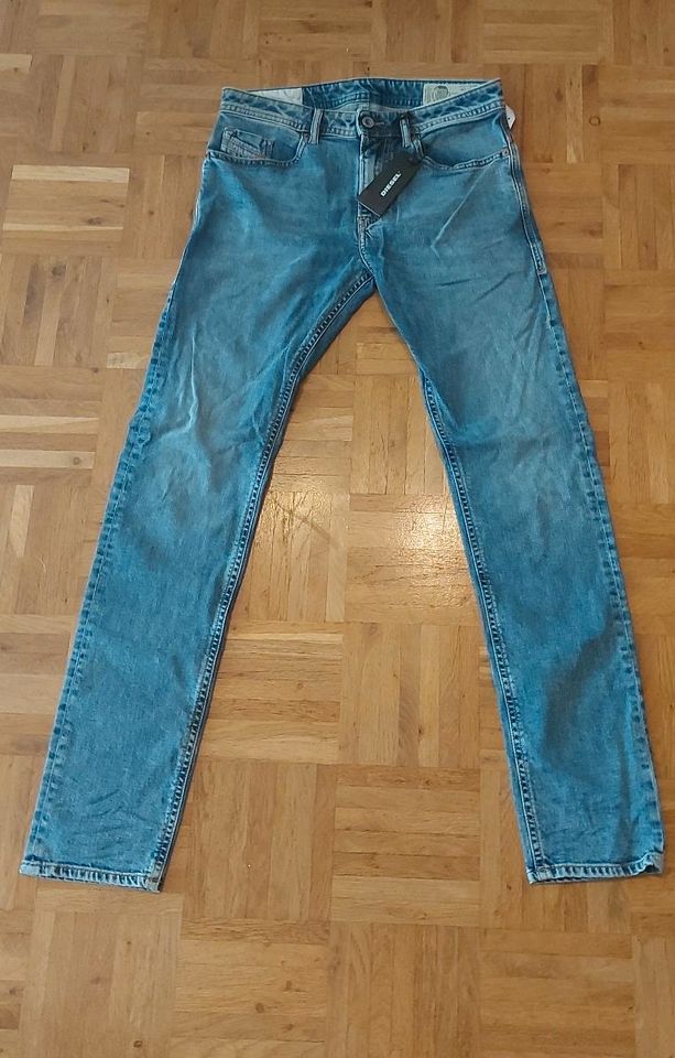 Diesel Herren Jeans ungetragen neu mit Etikett in Bochum