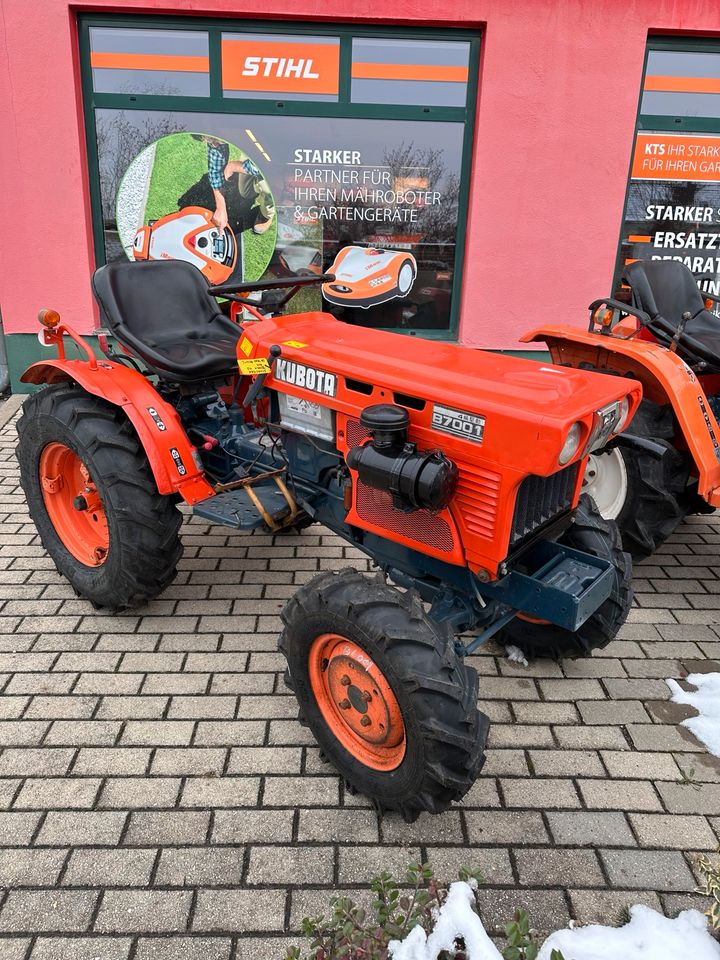 Kubota Traktoren Neu eingetroffen verschiedene Modelle am Lager in Weißenfels