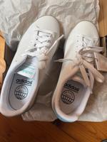 Adidas Tennis Turnschuhe Sonderedition ZERO 38 oder 5 Brandenburg - Falkensee Vorschau