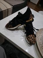 Neuwertige Damen Sneaker Saarland - Völklingen Vorschau