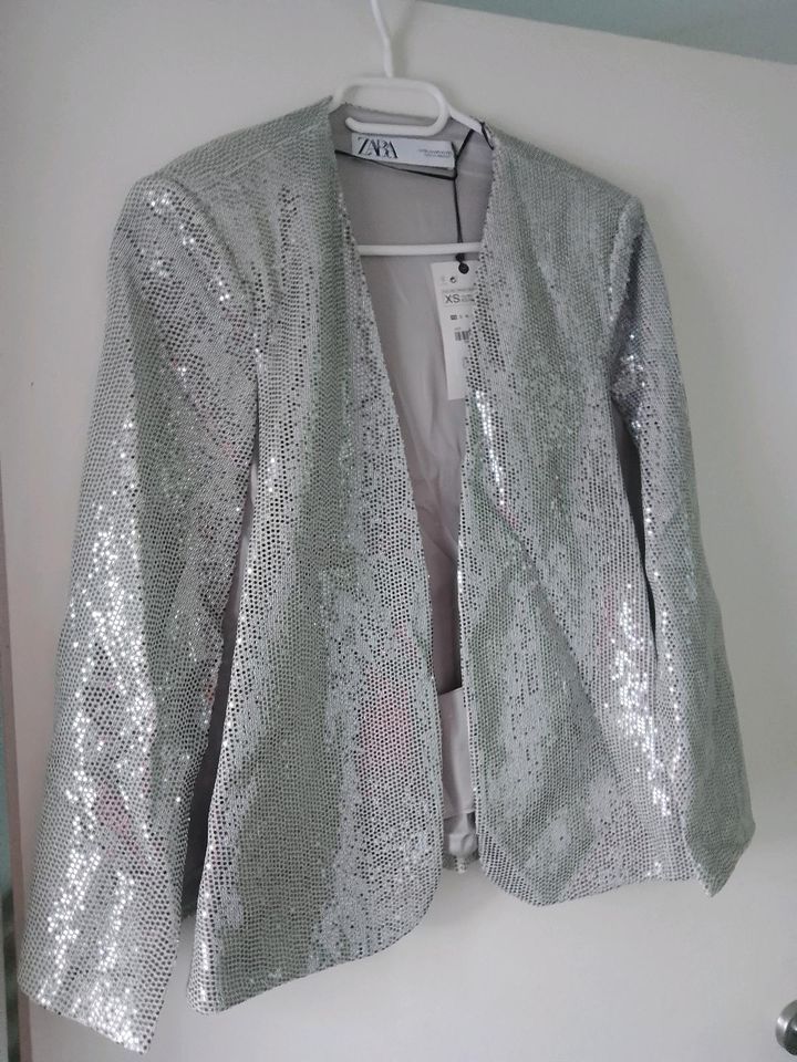 Zara Blazer in Bergisch Gladbach