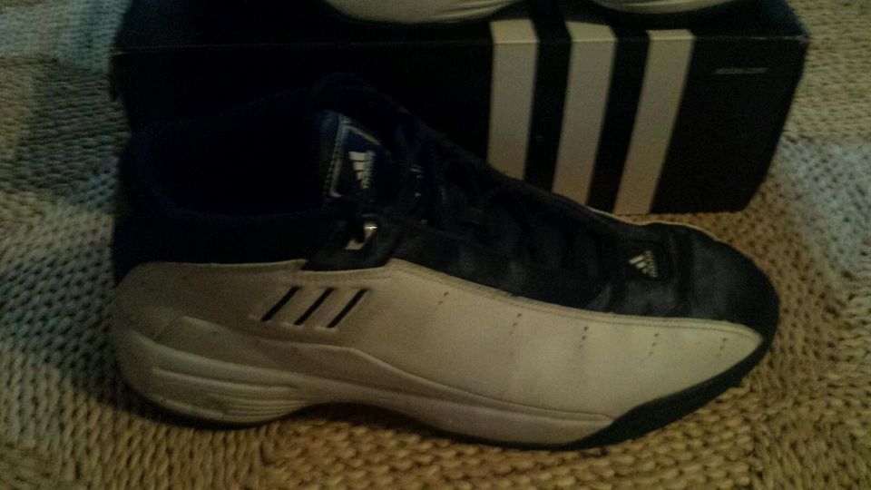 Adidas Rarität Basketball Schuh Hi Leder weiß blau in Schleswig-Holstein -  Großhansdorf | eBay Kleinanzeigen ist jetzt Kleinanzeigen