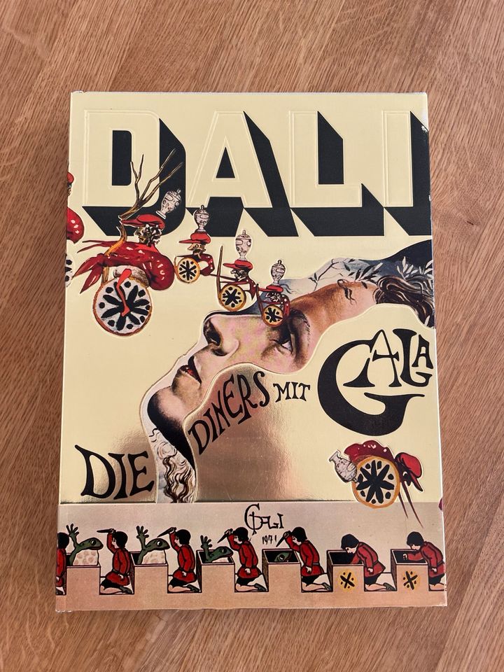 Salvador Dali „Die Diners mit Gala“ (1975) Coffee Table Book in Berlin