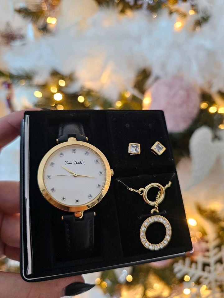 Schmuck Set Uhr Ohrringe Kette Pierre Cardin  Weihnachtsgeschenk in Duisburg